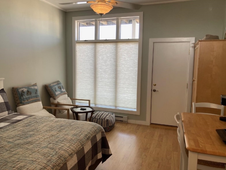 Building Photo - 31 Brown Ave