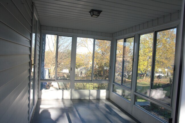 Sunroom - 201 Woodlawn Ave