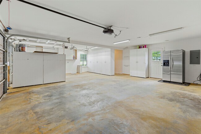 Building Photo - 106 Lazy Springs