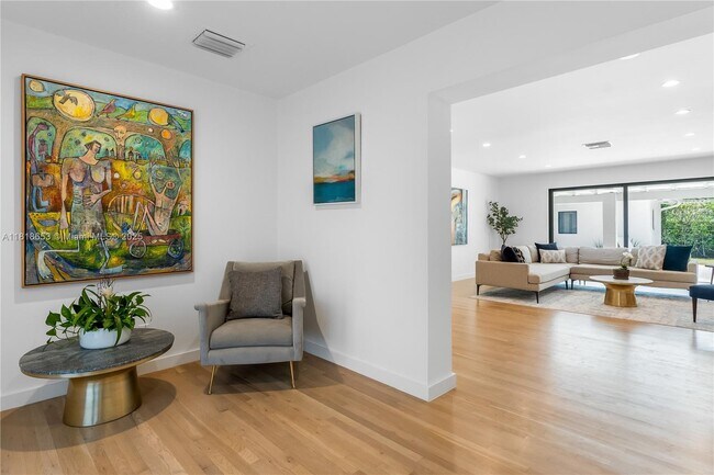 Building Photo - 7220 SW 107th Terrace