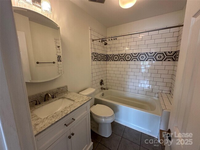 Building Photo - 2129 Regatta Ln