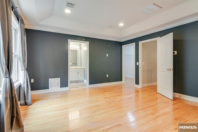 Building Photo - 1503 Whitney Ln