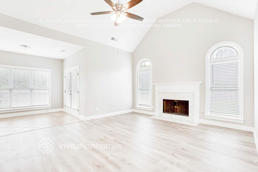 Building Photo - 1135 Rowanshyre Cir