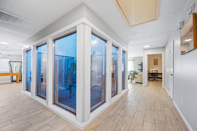 Building Photo - 9907 Towne Tower Ln