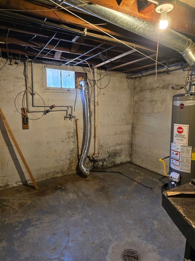 Building Photo - Eastside Charmer