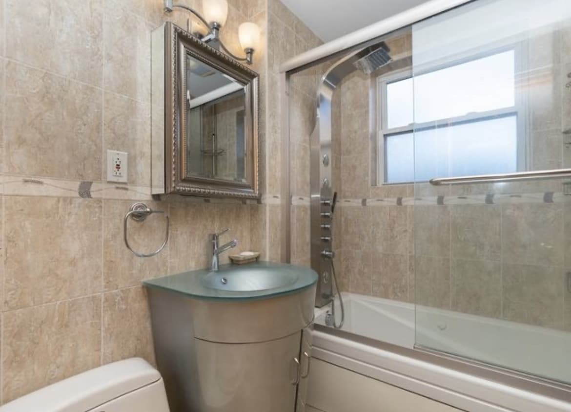 Bathroom - 60 Sutherland Rd