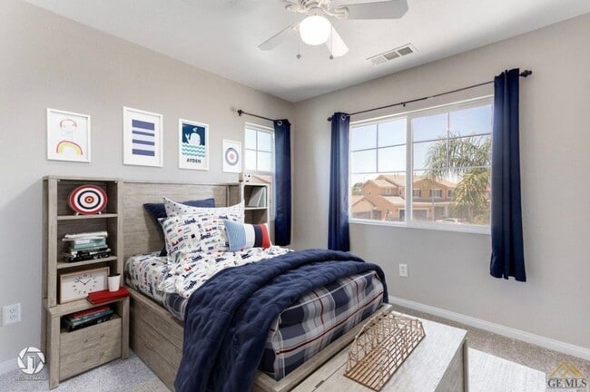 Building Photo - Beautiful Two Story Southwest Home!