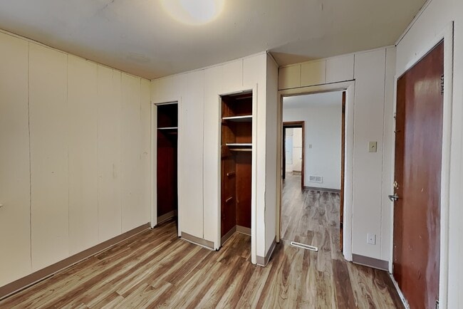 Building Photo - 207 Stanton Ave