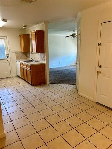 Building Photo - 313 Cedar Ridge Dr