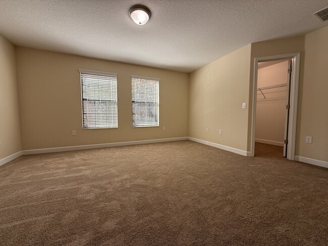 Building Photo - 7505 Fairgrove Ave