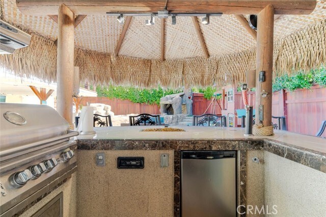 Building Photo - 660 Woodbury Rd