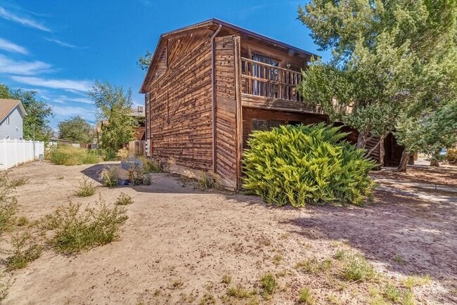 Building Photo - Corner Unit 2 Bedroom with Private Backyard & Master Bedroom Deck!