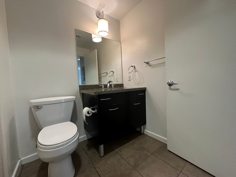 Guest Bathroom - 250 N 1st St