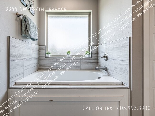 Building Photo - 3344 NW 187th Terrace
