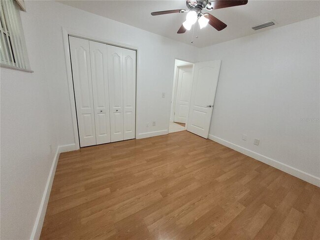 Building Photo - 10 Winding Ridge Rd