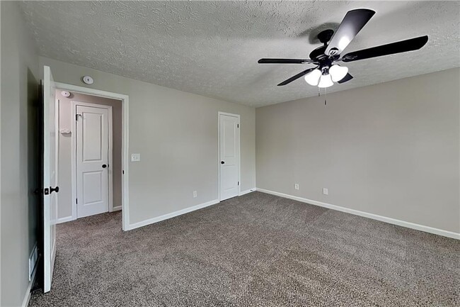 Building Photo - 107 Hartley Woods Dr