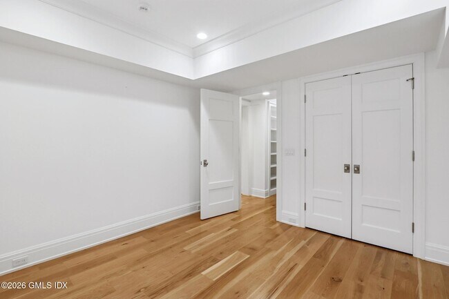 Building Photo - 25 Woodland Dr