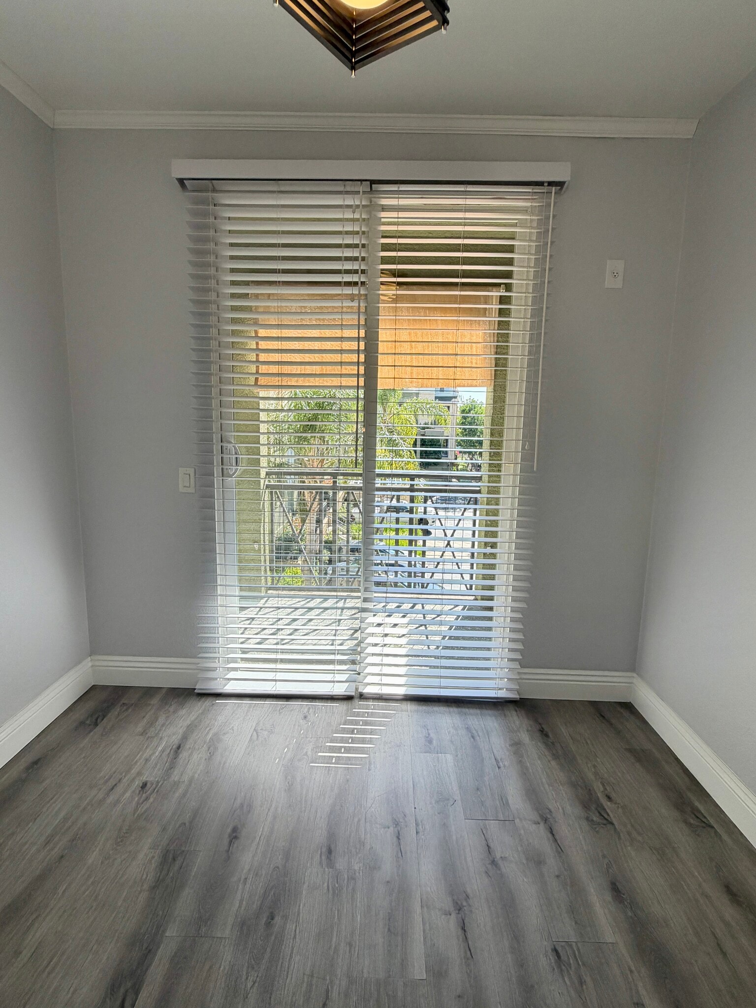 Office area / recess patio - 4942 Haight Trl