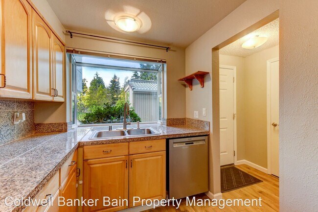 Building Photo - 12838 SE 41st Ln