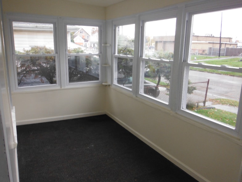 Building Photo - 1520 Frazer Ave NW