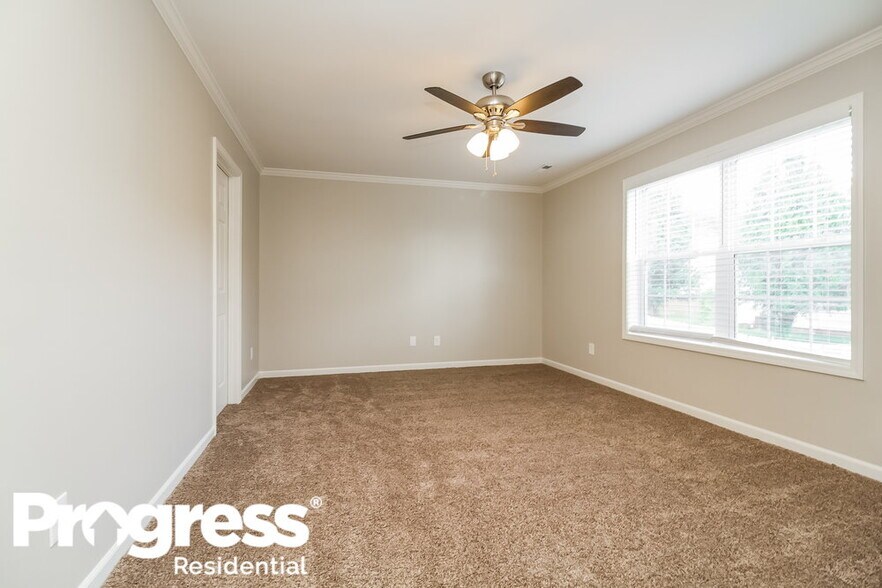 Building Photo - 2402 Audelia Way