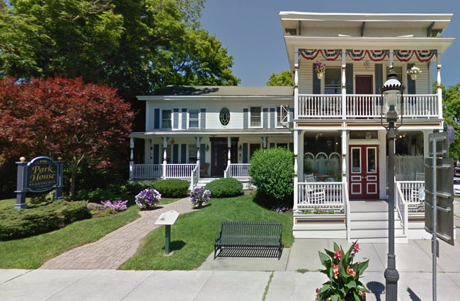 Primary Photo - 190 Main St