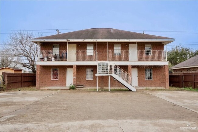 Primary Photo - 7 Carlotta St