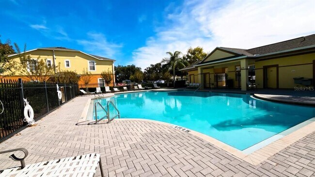 Building Photo - 4085 Shadetree Ln