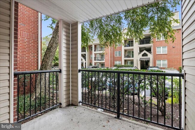 Building Photo - 3303 Wyndham Cir