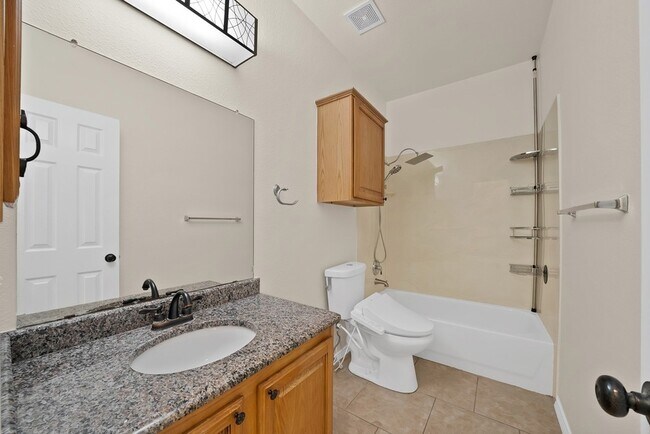 Building Photo - 1532 Brandywine Dr
