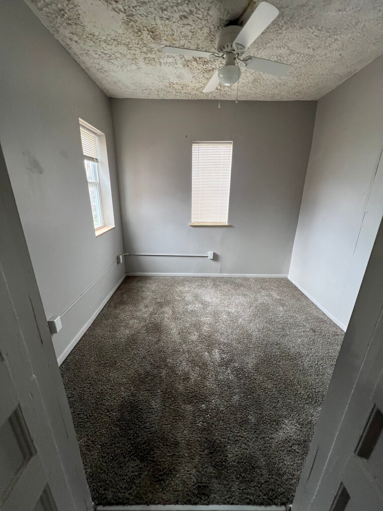 Building Photo - 2030 E Fair Ave