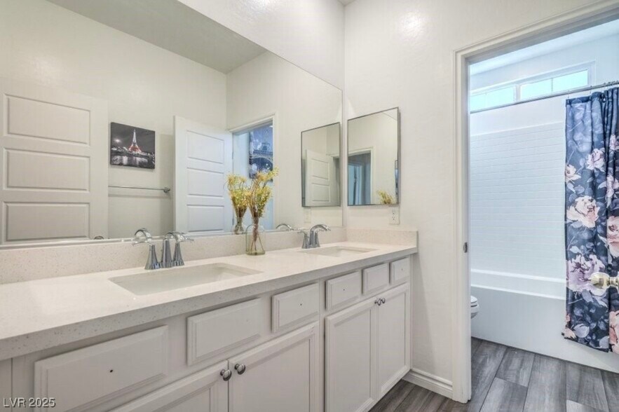 Building Photo - 7318 N Decatur Blvd