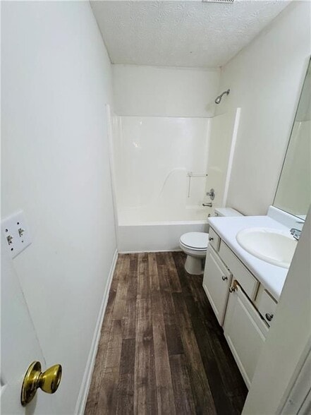 Building Photo - 3165 Chandon Ln