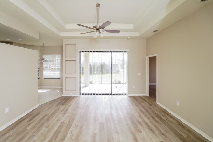 Building Photo - 6034 Beechwood Dr