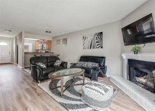 Building Photo - 1565 Springleaf Ct SE