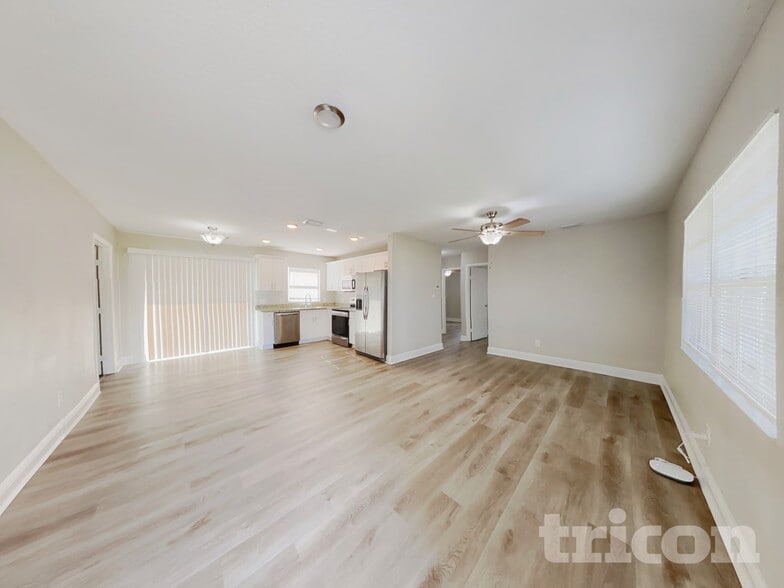 Building Photo - 3528 Libby Loop