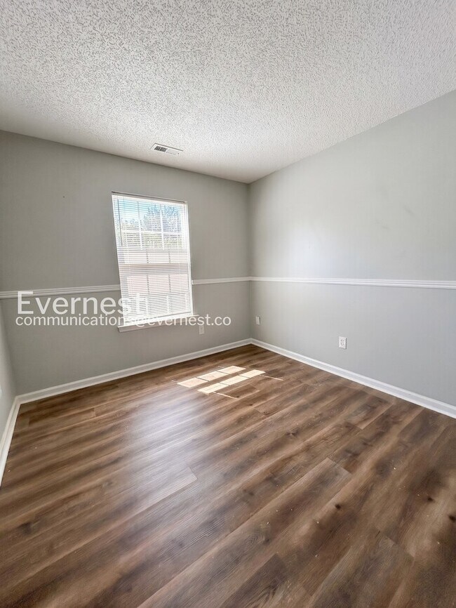 Building Photo - 10339 Gold Pan Rd