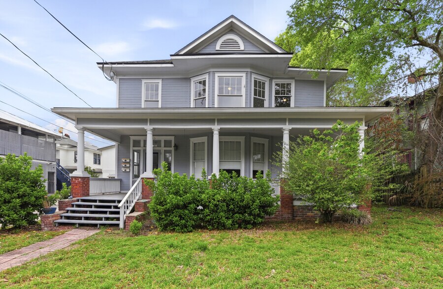 Building Photo - 2253 Herschel St