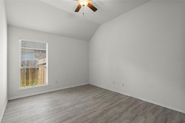 Building Photo - 11047 Pierce Valley Dr
