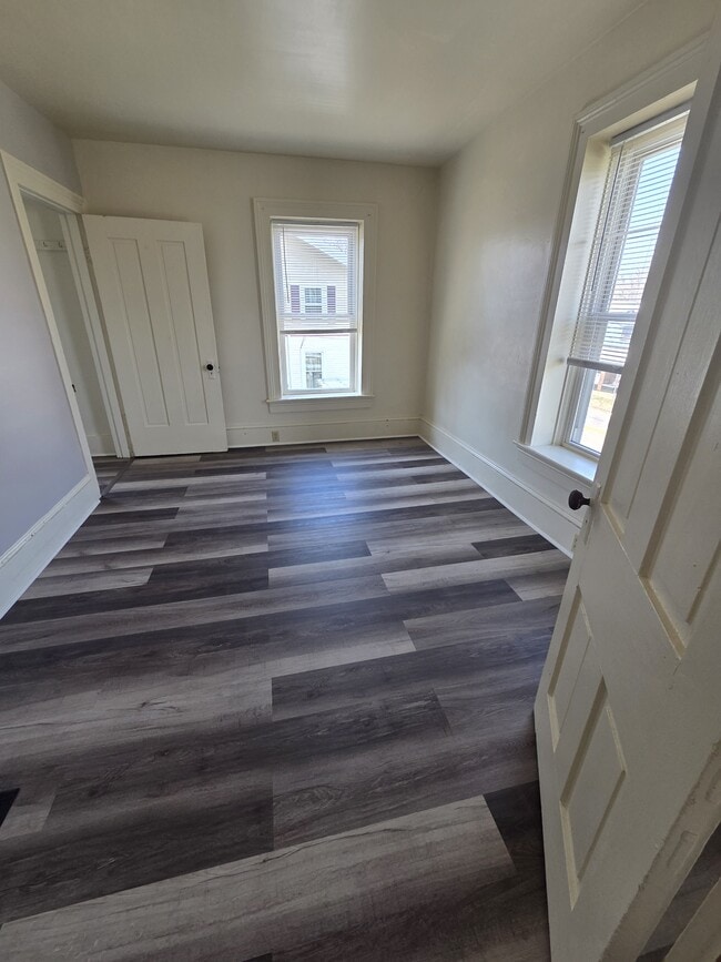 Building Photo - 414 N Lee St