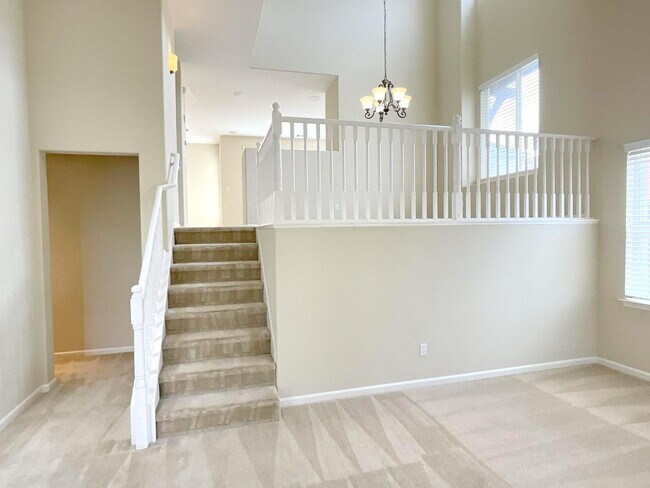Building Photo - 6319 Byron Ln