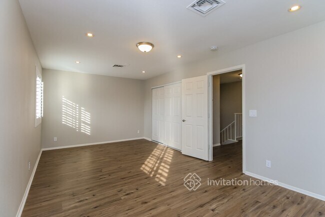 Building Photo - 1811 S 39th St