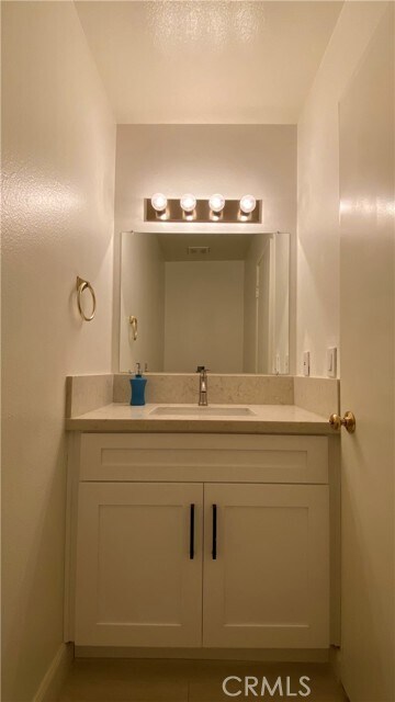 Building Photo - 76 Greenmoor