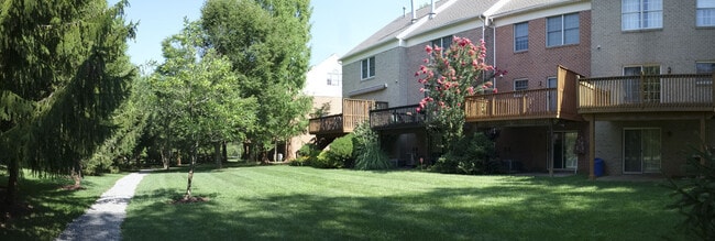 Building Photo - Charming 4 Bedroom/3 Bathroom Townhome in Mays Chapel-Chapelgate (Lutherville)