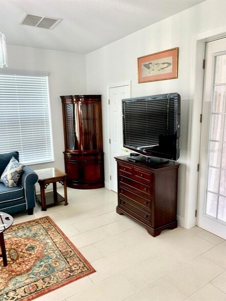 Building Photo - 24312 Westgate Blvd