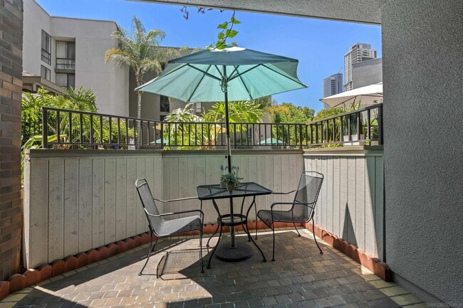Building Photo - "Chic 800 Sq Ft Downtown San Diego Retreat...