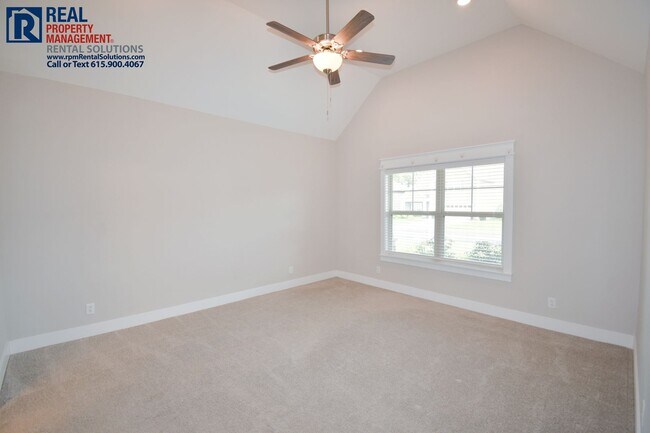 Building Photo - 2432 Fig Dr