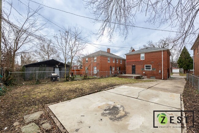 Building Photo - OPEN HOUSE FRIDAY JANUARY 24th 4pm to 4:30pm