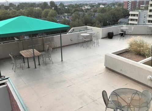 Shared balcony - 601 W 11th Ave