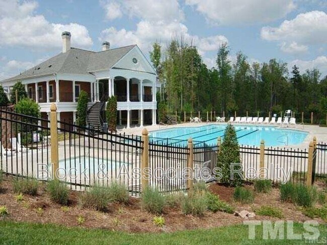 Building Photo - 105 Tortoise Ln